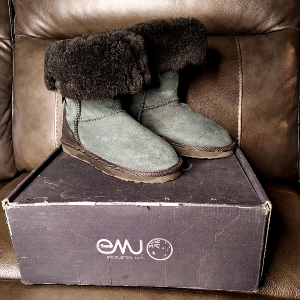 EMU Black Australia ALBA Shearling Boots in Black size 7